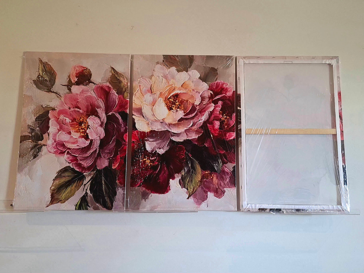 Soft Pink Floral Canvas Wall Art – Romantic Spring Bloom Décor