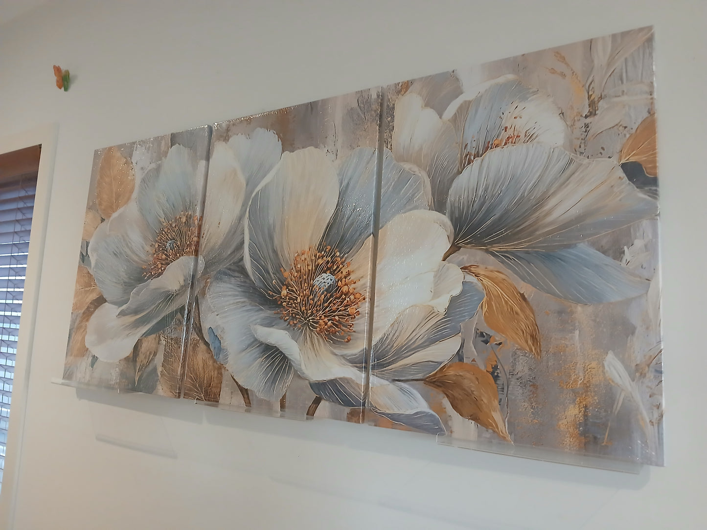 Elegant Blue Floral Canvas Wall Art – Gold Accent Modern Botanical Print