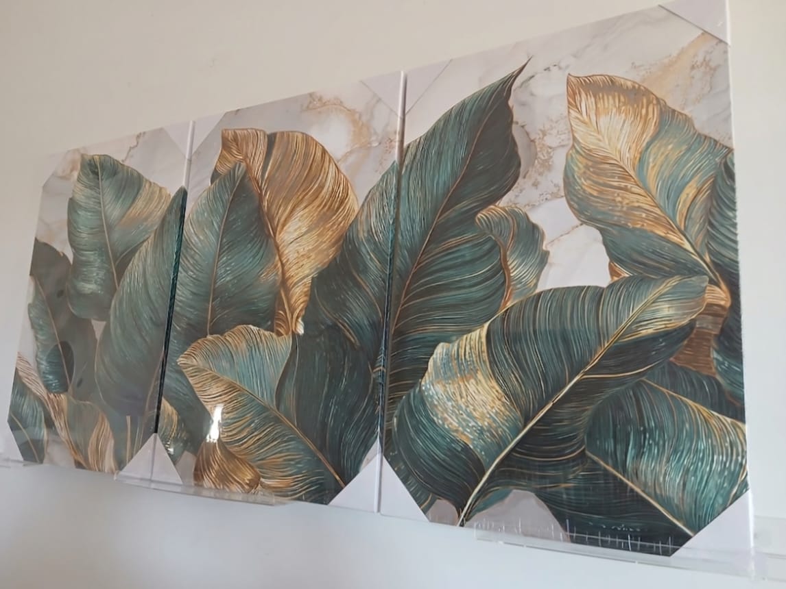 Tropical Monstera & Palm Wall Art – Green & Gold Luxury Botanical Canvas Set
