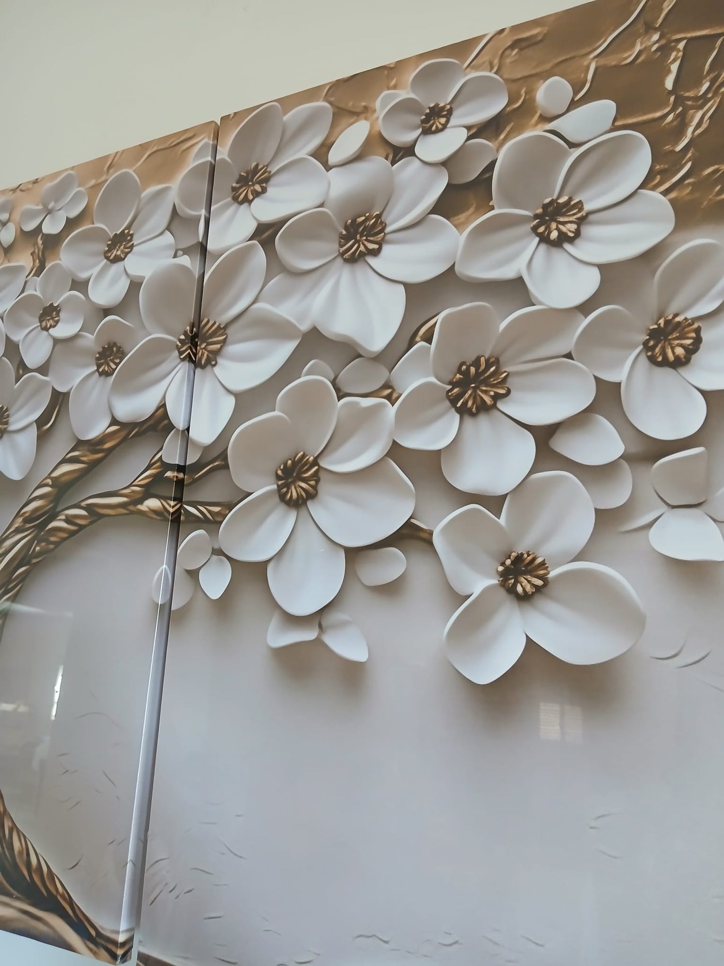 Abstract Tree of Life Wall Art – Modern Floral Gold Accent Décor