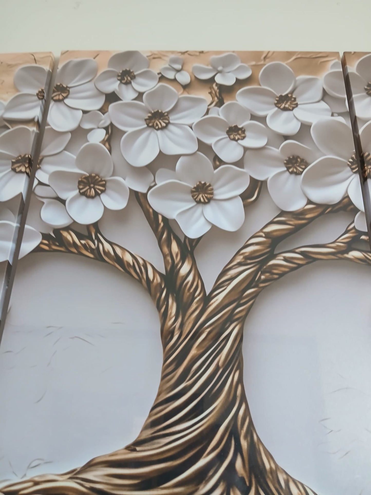 Abstract Tree of Life Wall Art – Modern Floral Gold Accent Décor