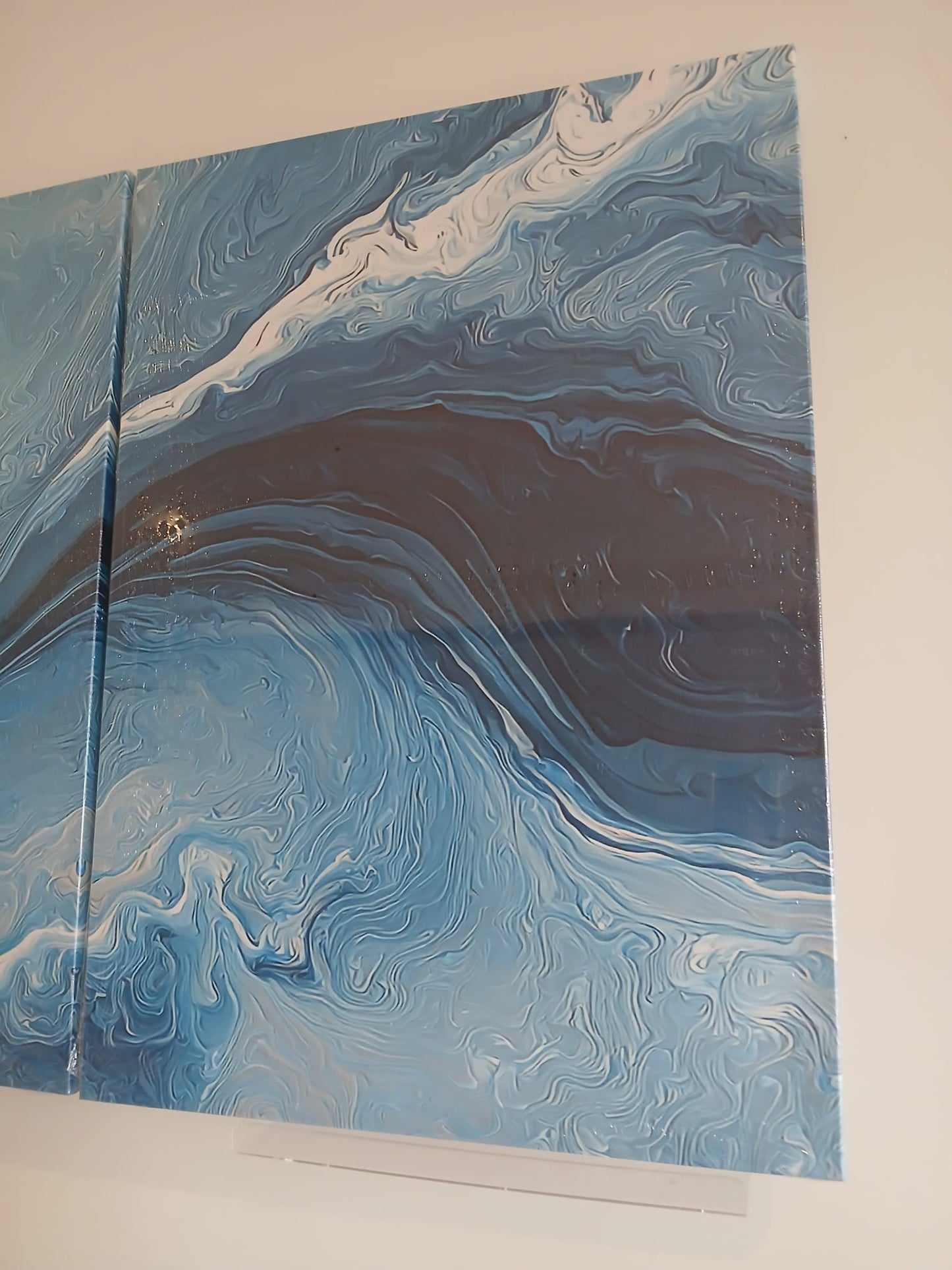 Serene Aquatic Flow Canvas Print Wall Art Set