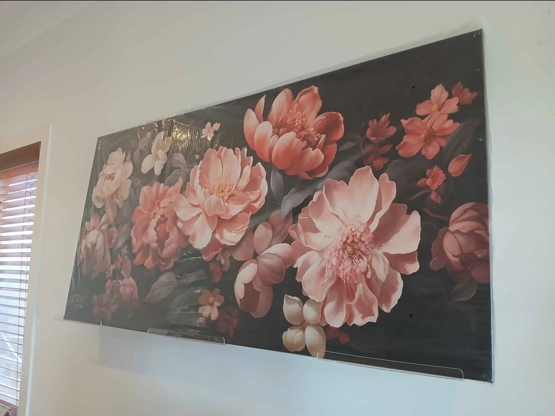 Chic Pink Floral Canvas Print – Modern White & Red Flower Wall Art