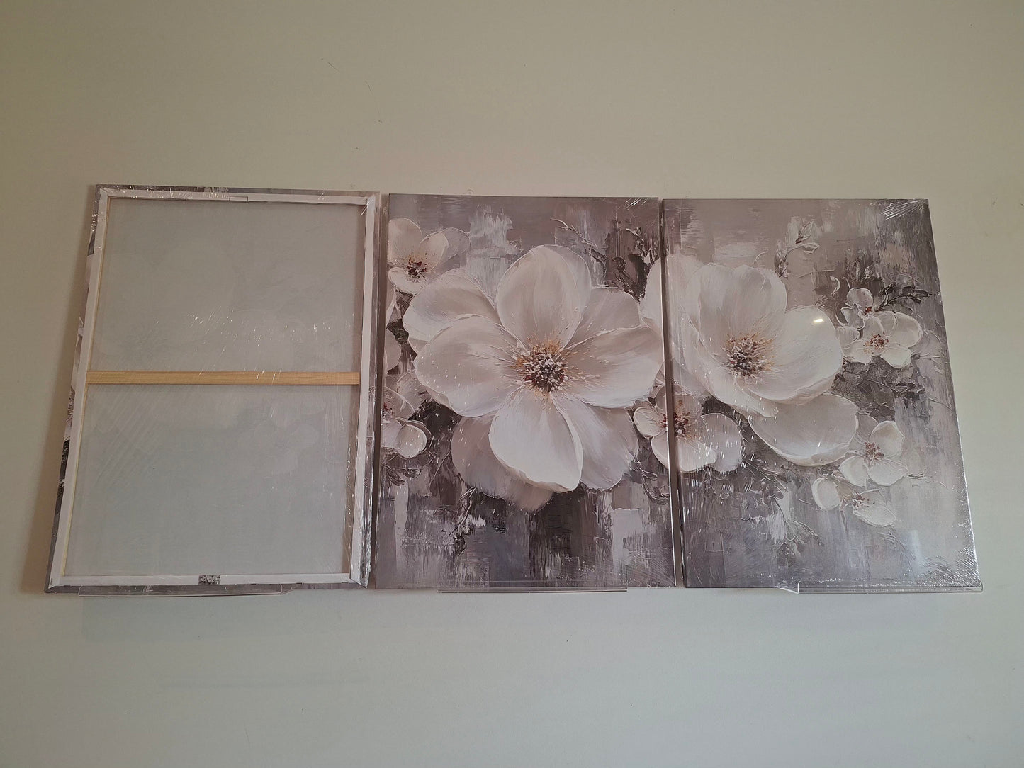 Contemporary White Floral Canvas Wall Art – Abstract Botanical Print