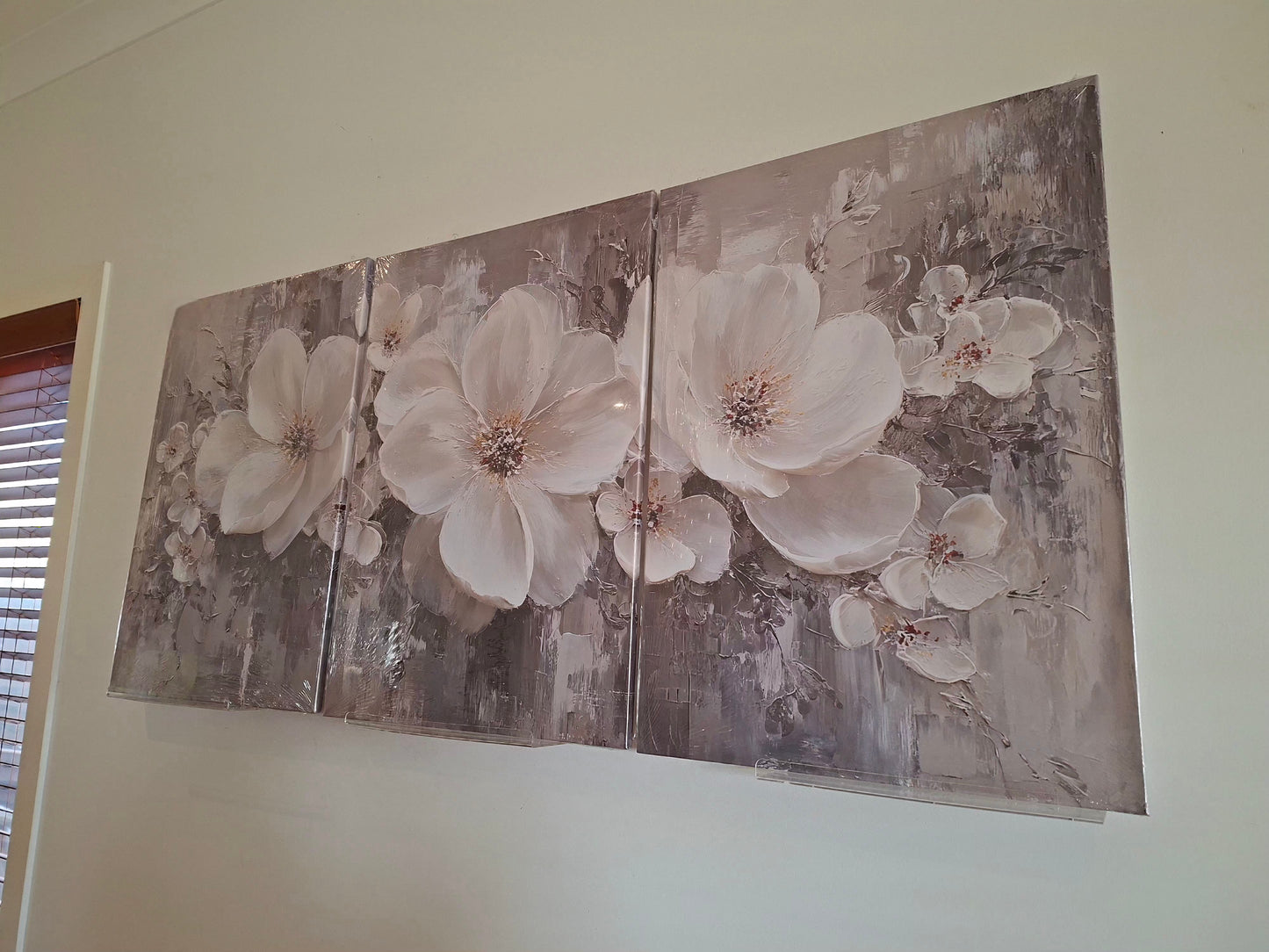 Contemporary White Floral Canvas Wall Art – Abstract Botanical Print