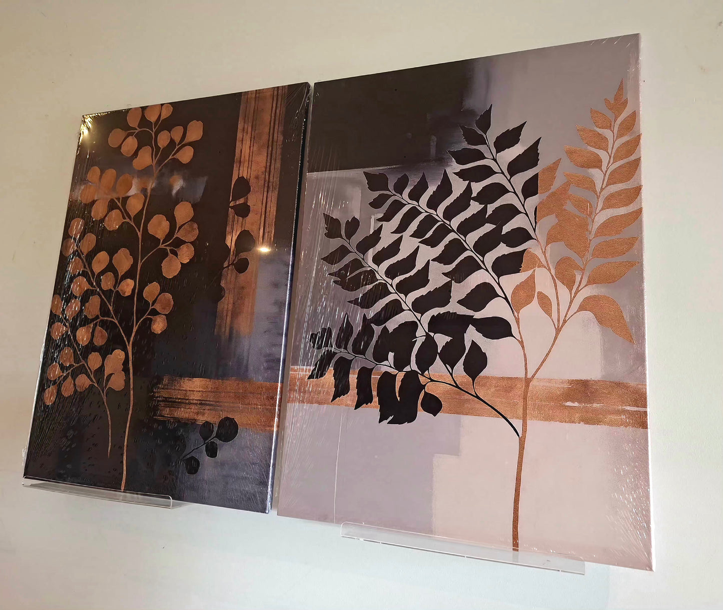 Golden Leaves Canvas Wall Art – Dark Elegant Foliage Décor