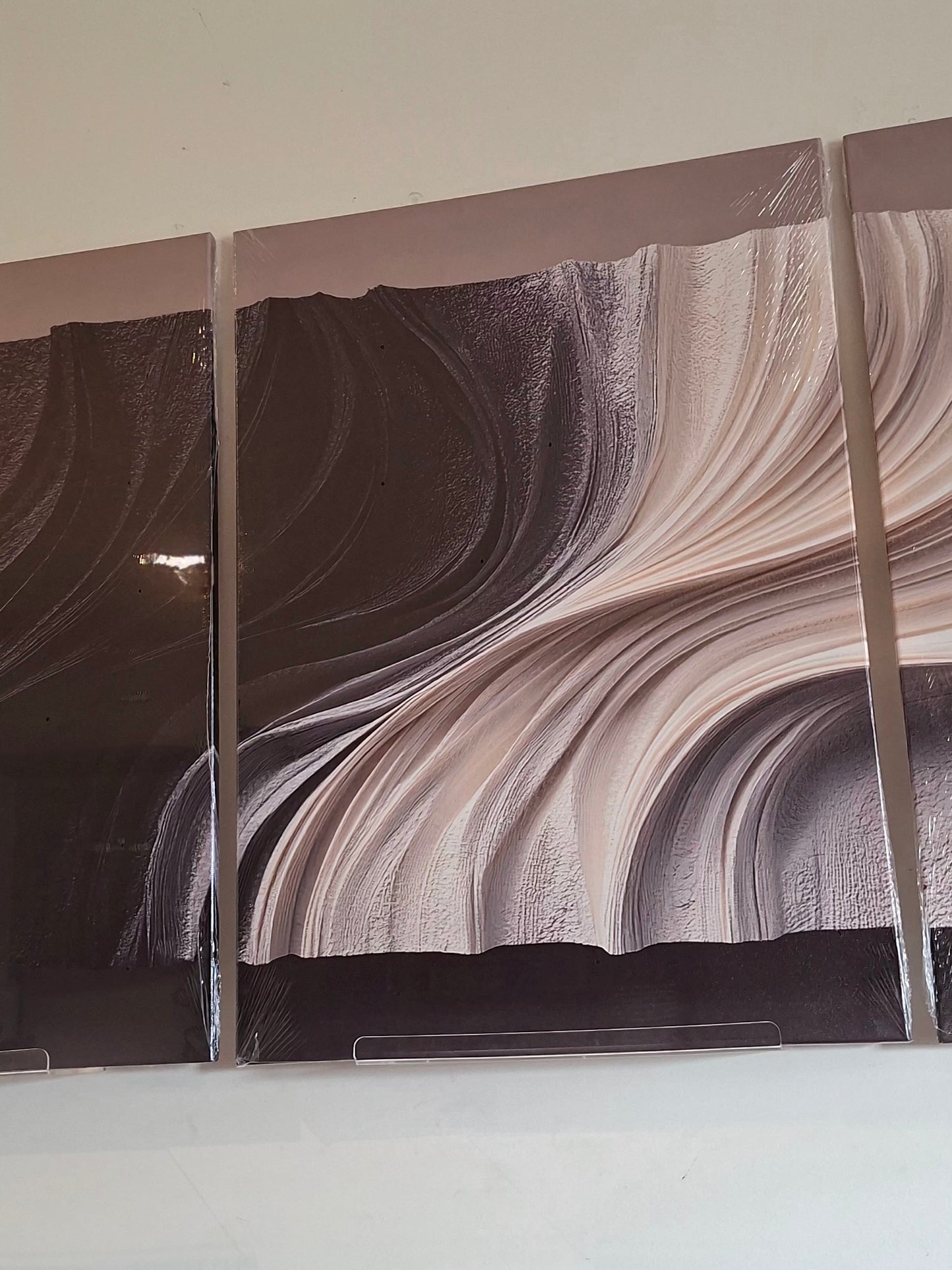 Monochrome Wave Texture Look Wall Art Set