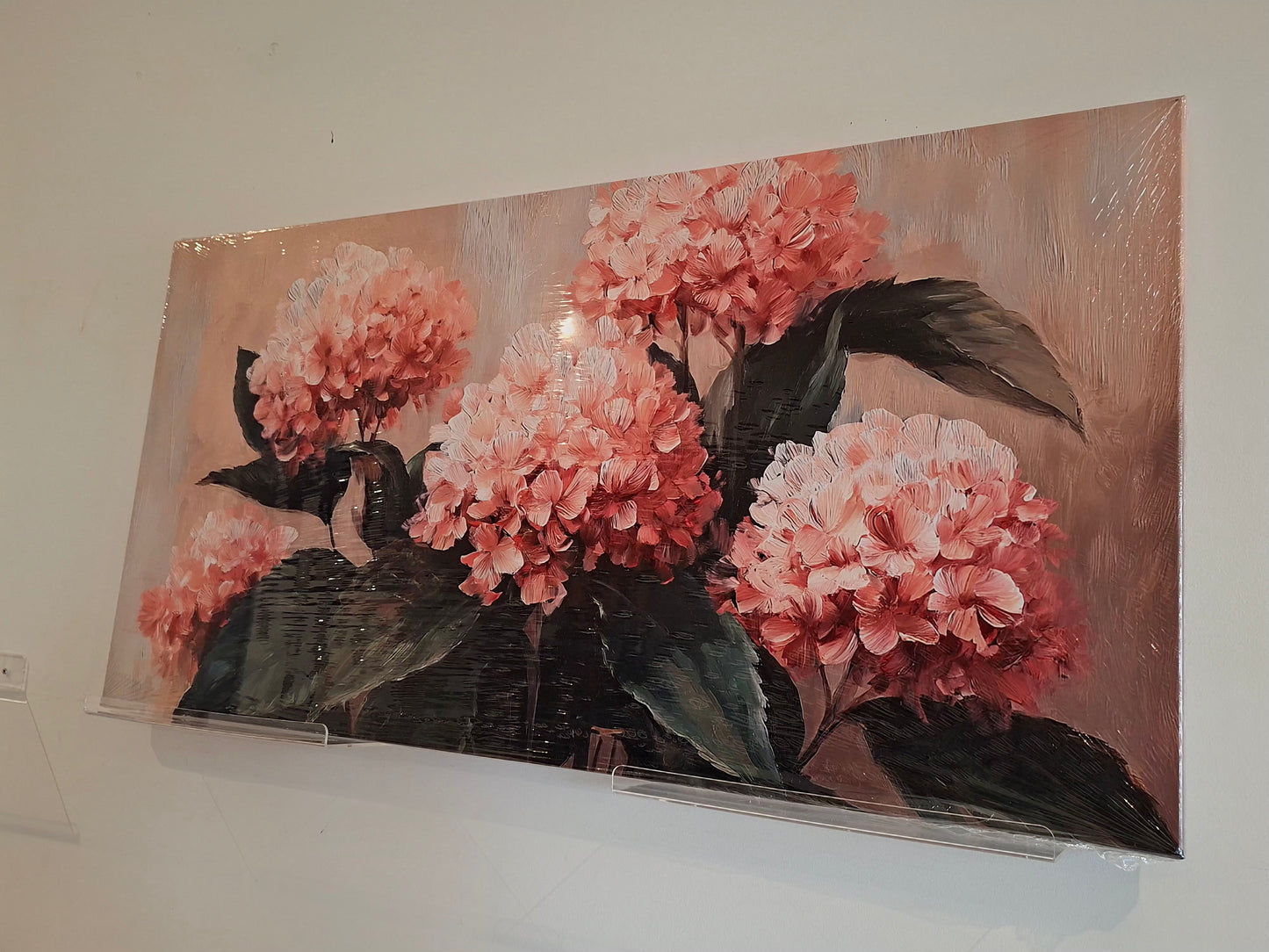 Pink Hydrangea Canvas Wall Art – Pastel Floral Elegance Décor
