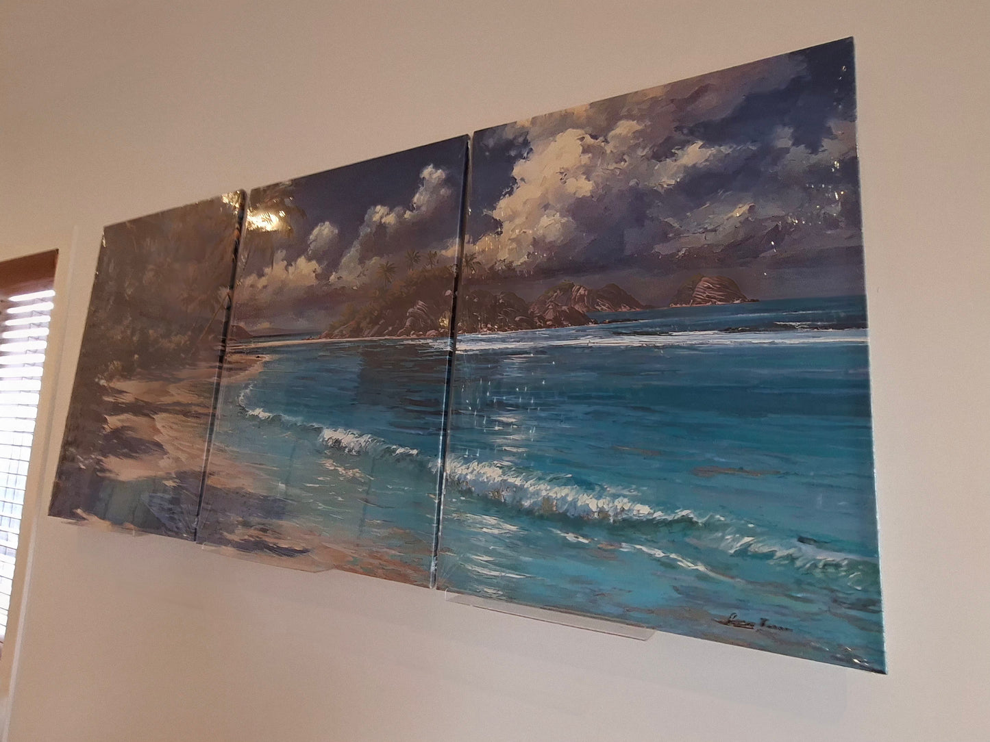 Tropical Beach Wall Art – Palm Trees & Ocean Waves Canvas Set