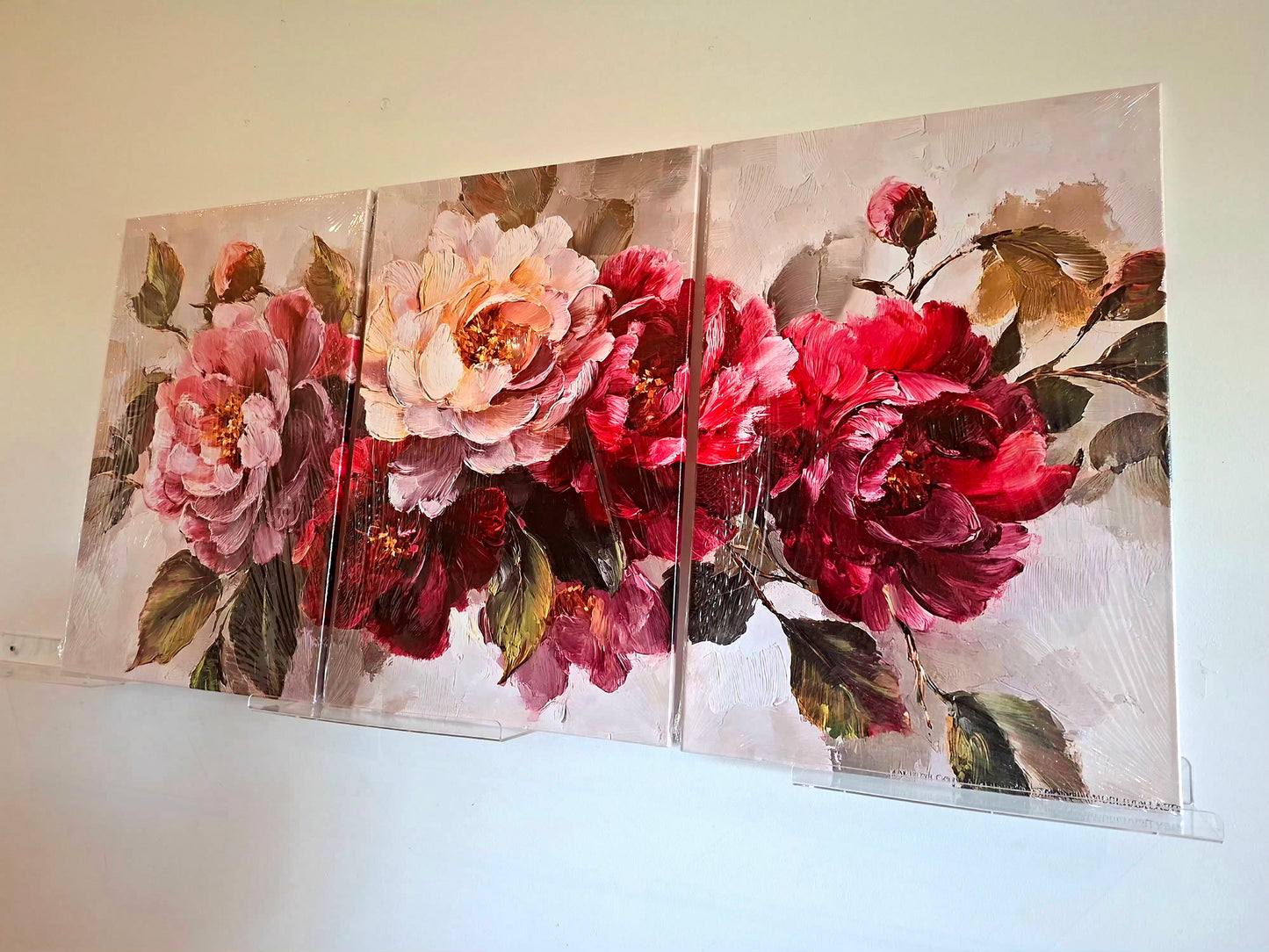 Soft Pink Floral Canvas Wall Art – Romantic Spring Bloom Décor