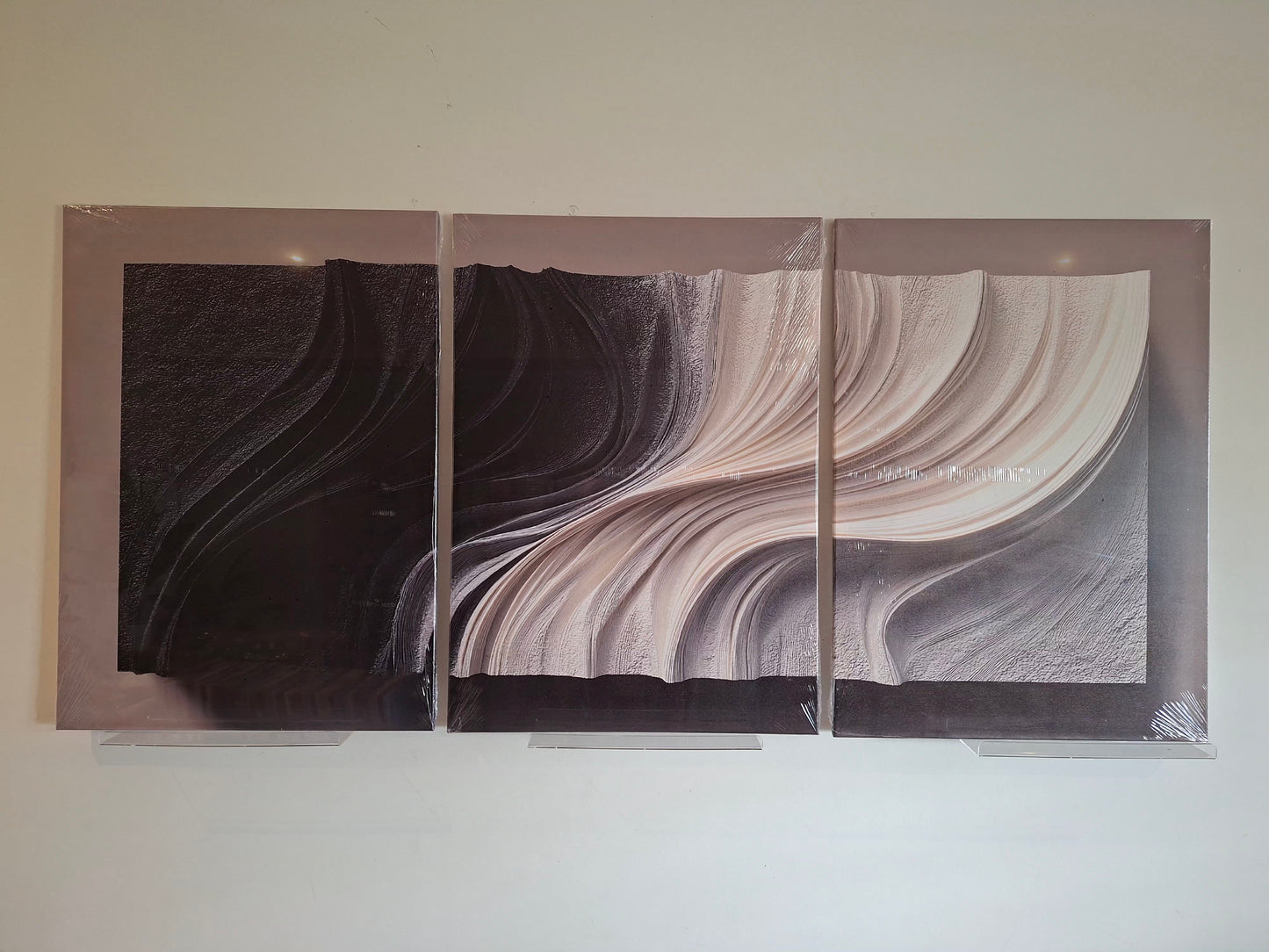 Monochrome Wave Texture Look Wall Art Set