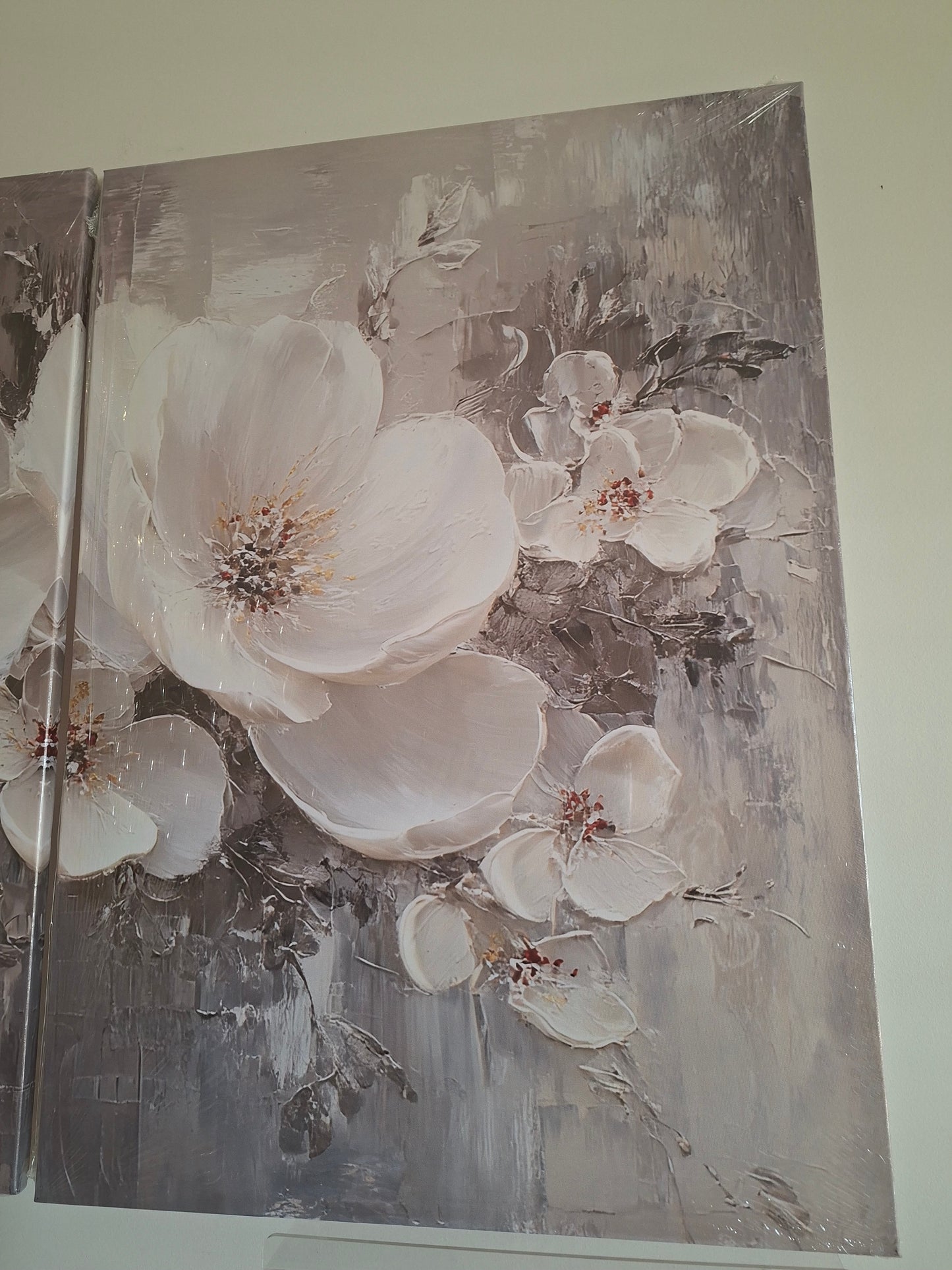 Contemporary White Floral Canvas Wall Art – Abstract Botanical Print